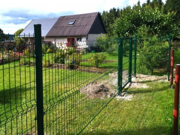 Realizace – 3D plotové poplastované panely | Újezd