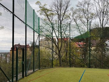 Realizace – tenisové pletivo | Karlovy Vary