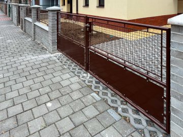 Realizace – plotové panely s žebírkovou výplní | Kroměříž