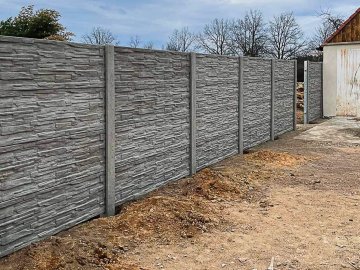Realizace – betonový plot | Lišov