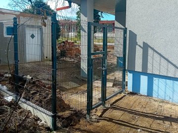 Realizace – 3D plotové panely a podhrabové desky | Plzeň
