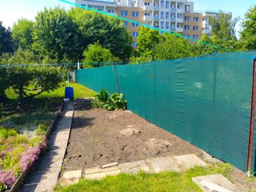 Realizace – čtyřhranné pletivo a stínící tkanina | Kojetín