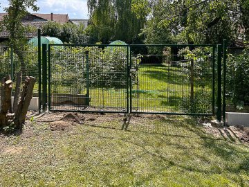 Realizace – 3D plotové panely a dvoukřídlá brána | Přerov