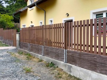 Realizace – betonový plot a WPC plotovky | Rakovník