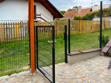 0d342013 d5db 49f3 84f7 f0aba85c5338