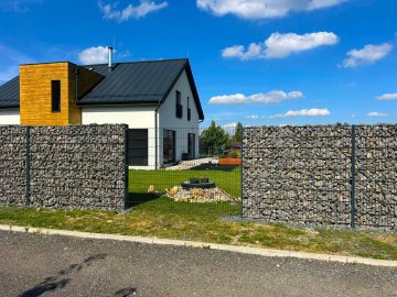 Realizace – gabionové stěny a 2D plotové panely | Liberec