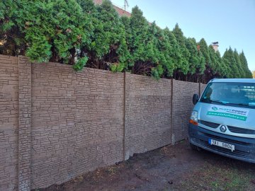 Realizace – betonový plot | Kostelec nad Labem