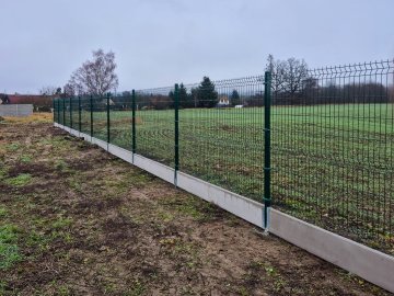 Realizace – 3D plotové panely a podhrabové desky | Tachov