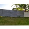 Realizace – betonový plot, vzor štípaný kámen | Beroun