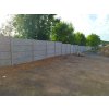 Realizace – betonový plot, vzor štípaný kámen | Beroun