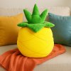 Squish polstarek Ananas Cenda na gauci
