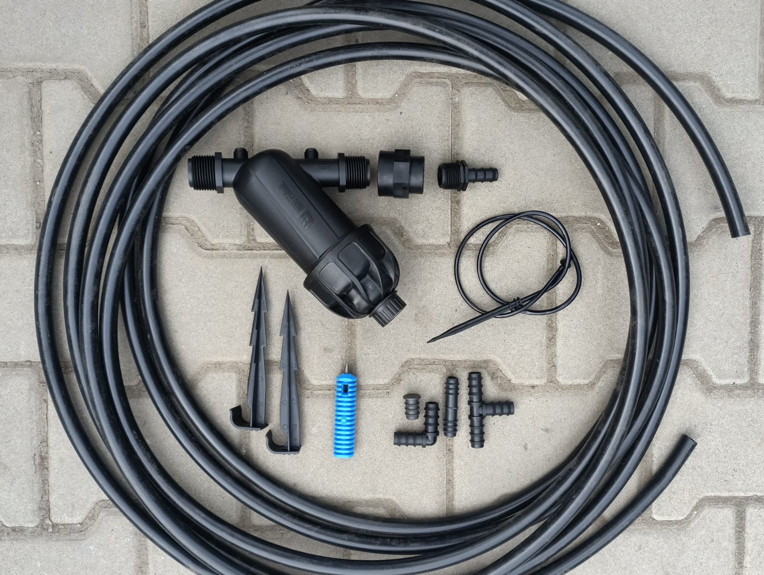 Jak na kapkovou závlahu z IBC nádrže – jednoduchý návod krok za krokem