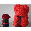 Medvídek z růží červených 25 cm
