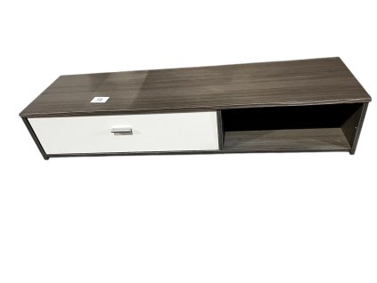 TV stolek Danni  Složené, vystavený kus z prodejny, malé škrábance na vrchní desce.