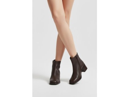 Dámské kotníkové kozačky 