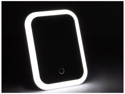 LED osvětlené make-up zrcadlo