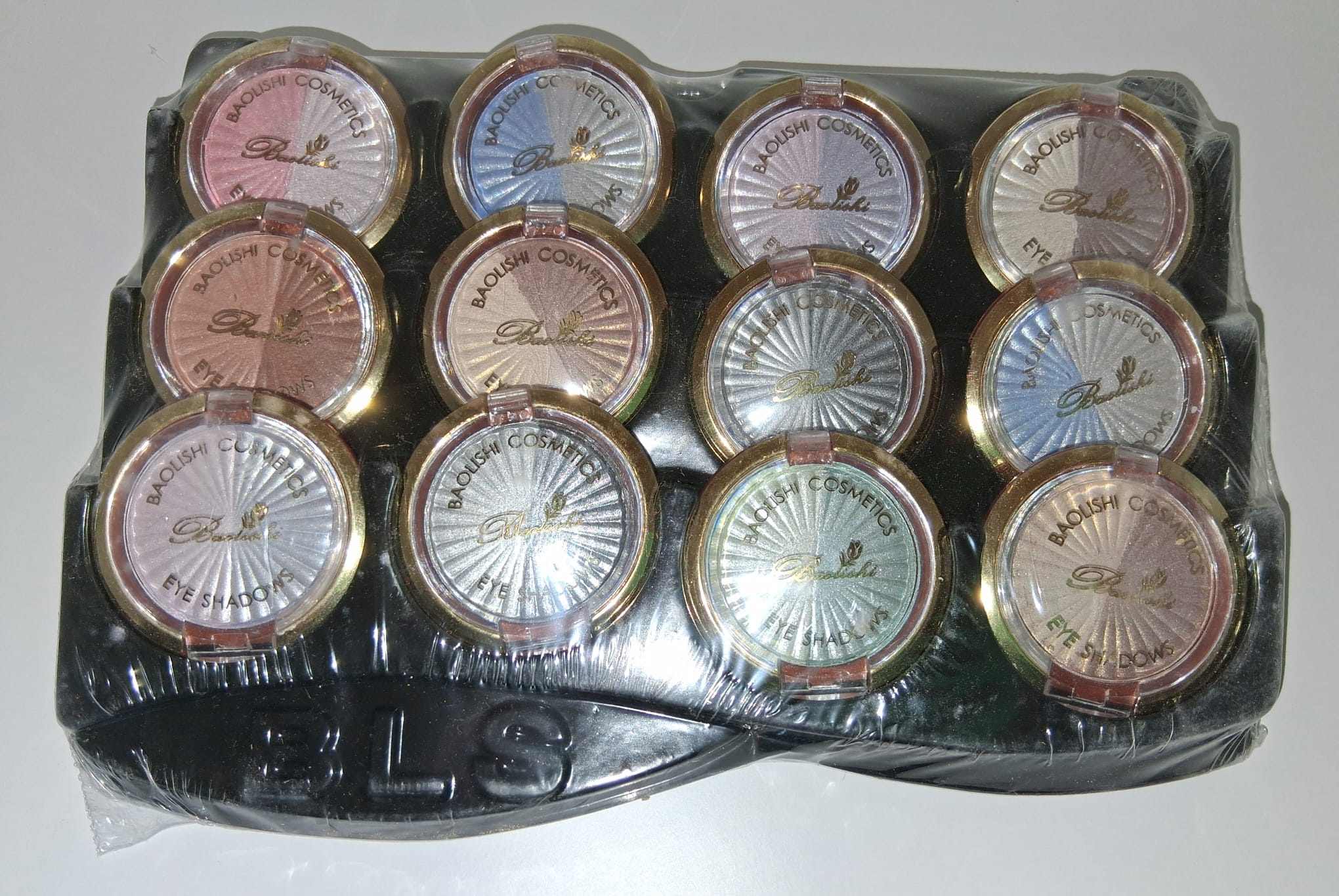 Kazeta očních stínů