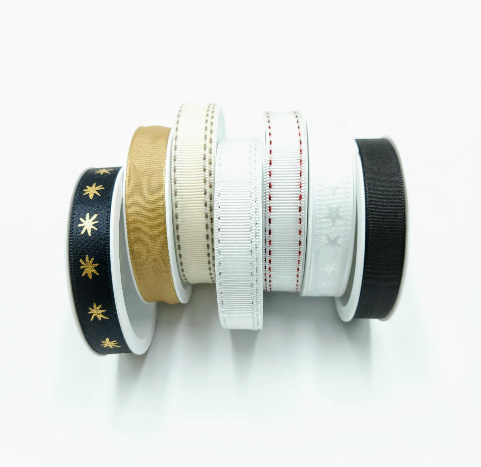 Dárková látková stuha 1,5 cm/4 m, náhodný výběr