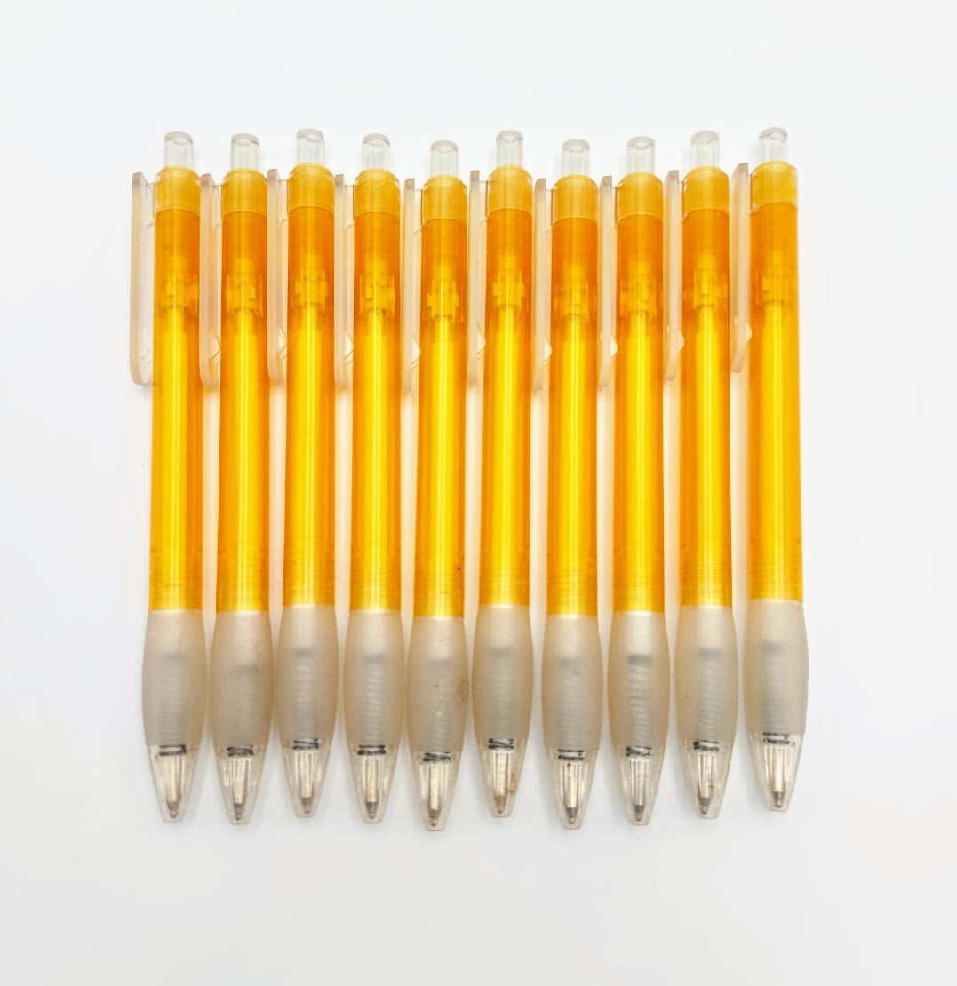 Sada kuličkových per 10 ks, žlutá