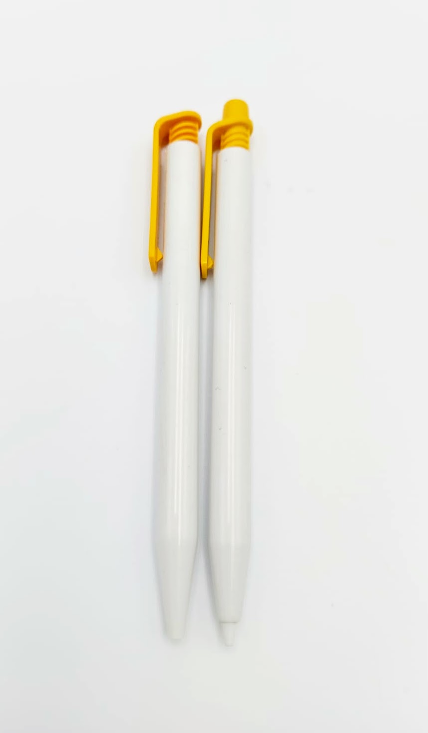 Sada 2 ks psacích potřeb propiska + mikrotužka, náhodný výběr barvy