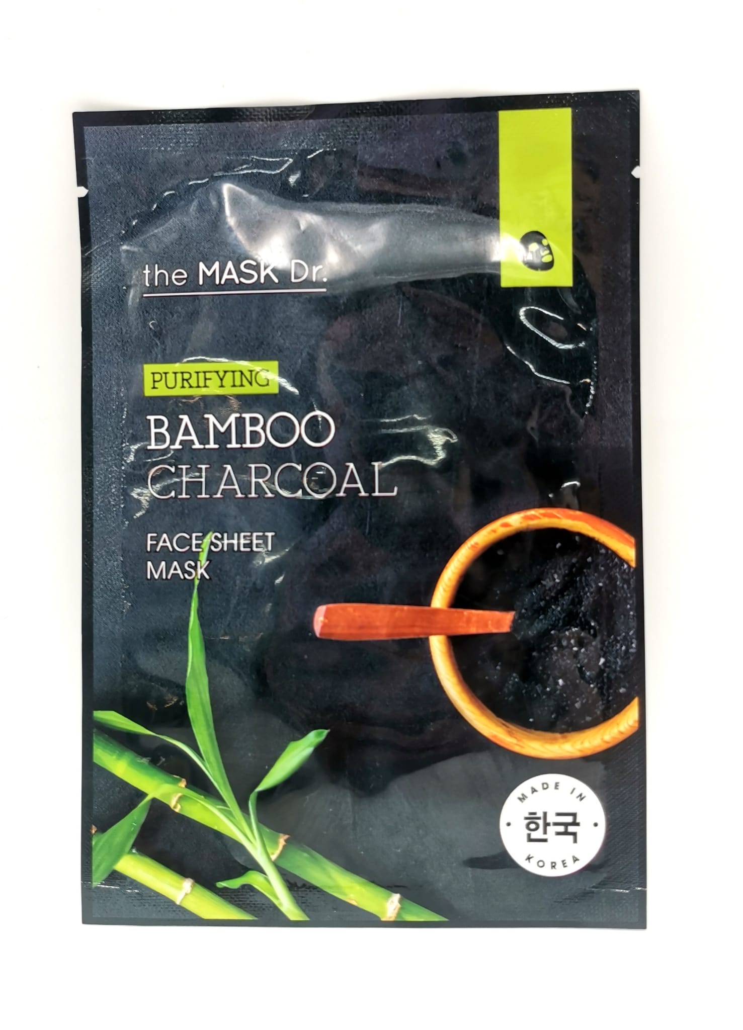 the MASK Dr. Purifying Bamboo Charcoal Facesheet Mask - obličejová maska 20g