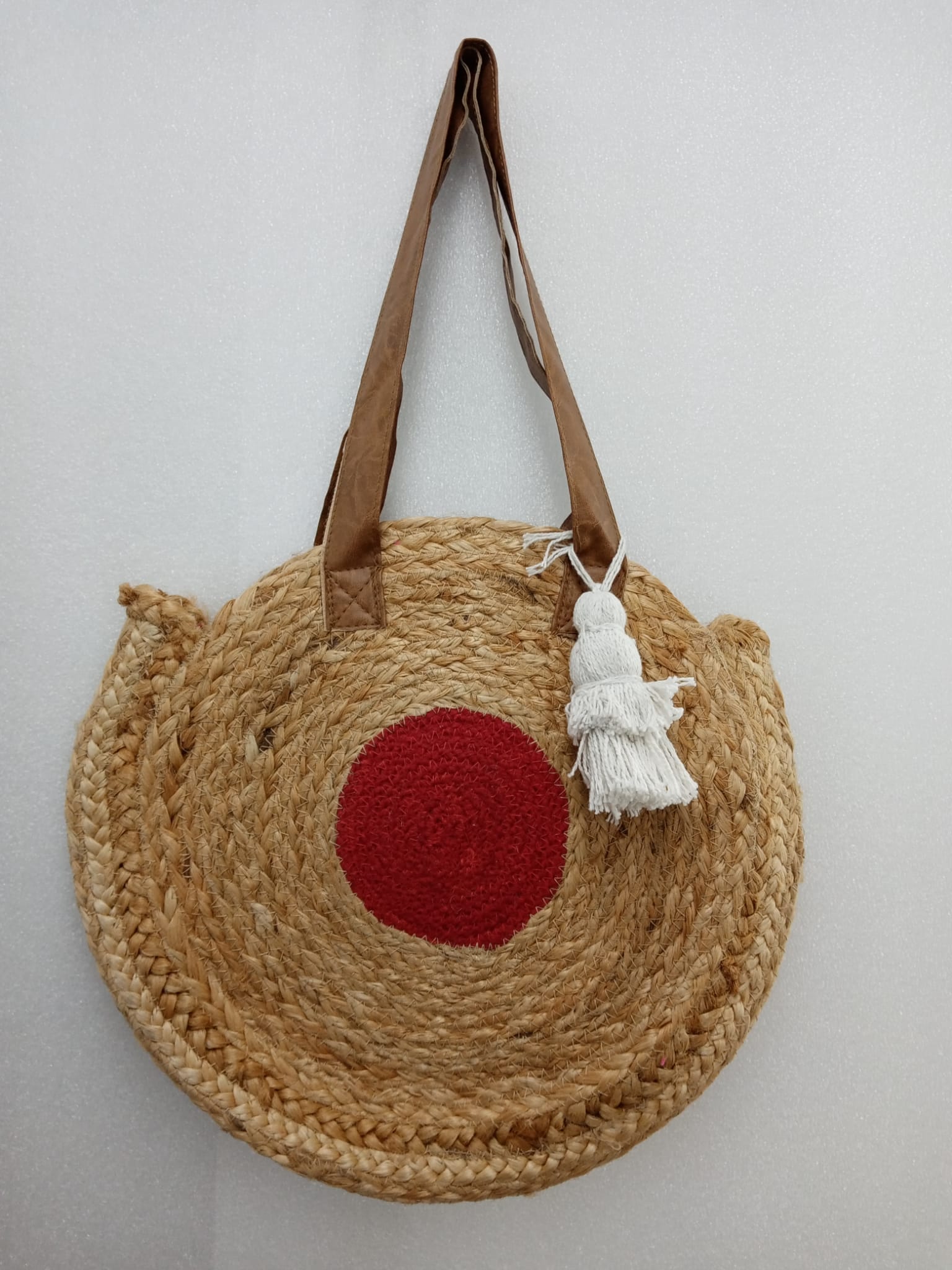 Vintage Addiction Kulatá jutová kabelka s červeným vzorem