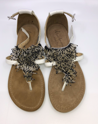 Dámské moderní sandály Mustang s třásněmi Velikosti OBUV: 37