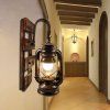 Rustikální nástěnná lampa ve stylu petrolejky E27