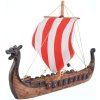 Dekorativní soška vikingské lodi