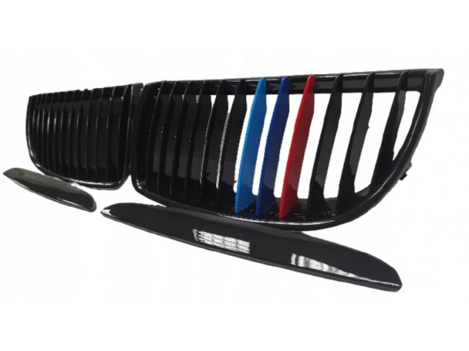 Predná maska, ľadvinky, mriežky BMW 3 E90 E91 (04-08) trikolóra ///M - sada L+P