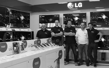 Jsme rodinná firma se smyslem pro elektroniku