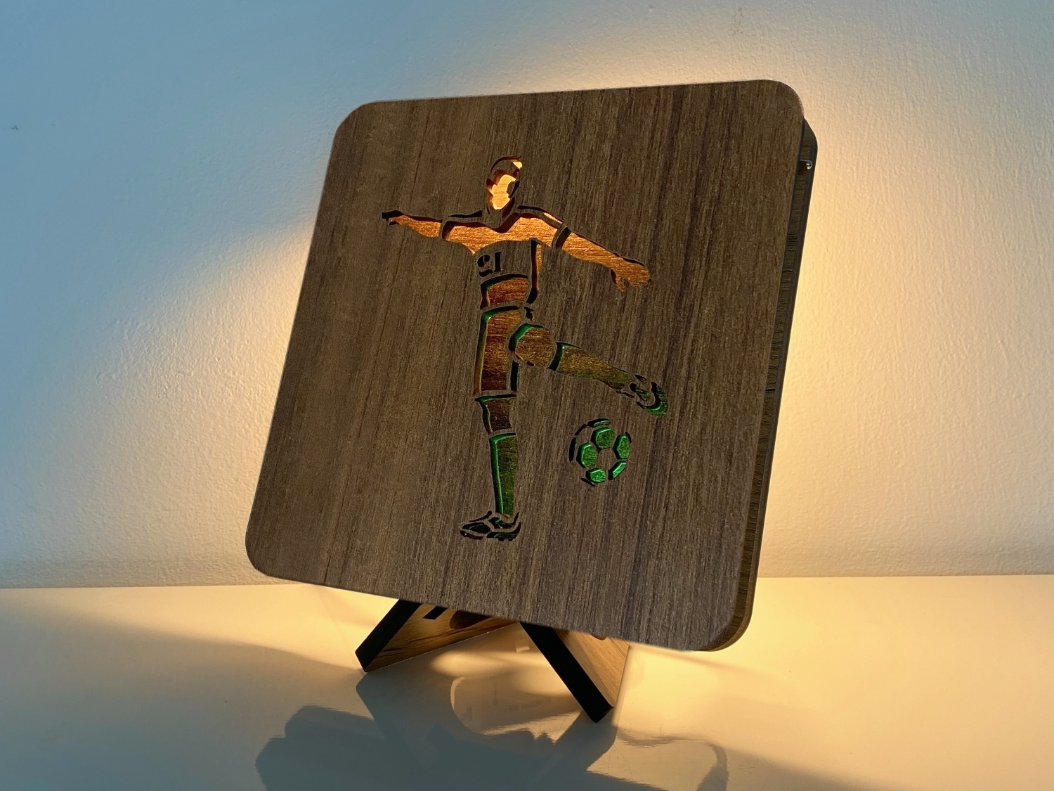 Li-Go "Fotbalista" lampa 19x19cm provedení povrchu: dub