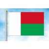 madagaskar vlajka na karabiny