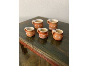 LIMITKA - Set 5ti červených miniatur v dárkové krabičce