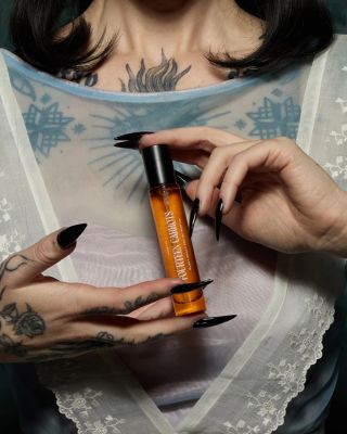 Heretic Parfums: Fourteen Carrots. Tekuté zlato z hlubin země. ✦ Představujeme limitovanou edici od Heretic Parfums, která...
