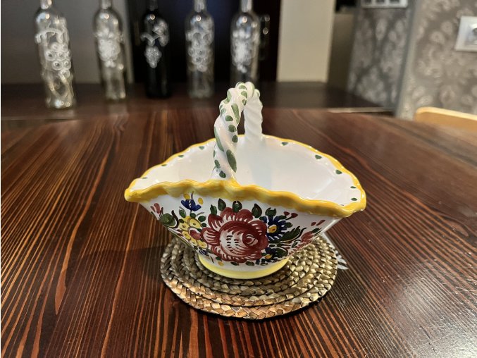 Košíček tupeský barevný