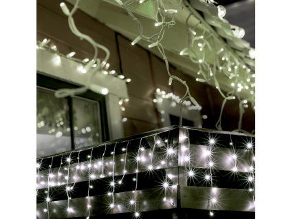 led svietiaci zaves 600 ks studenych bielych led