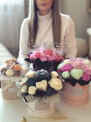 “Žena je slovo, ktoré skrýva v sebe krásu, duchaplnosť, lásku i zmyselnosť.” Všetkým ženám prajeme krásny deň žien! 💐🩷...