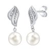 Strieborné náušnice s bielou prírodnou perlou