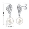 Strieborné náušnice s bielou prírodnou perlou