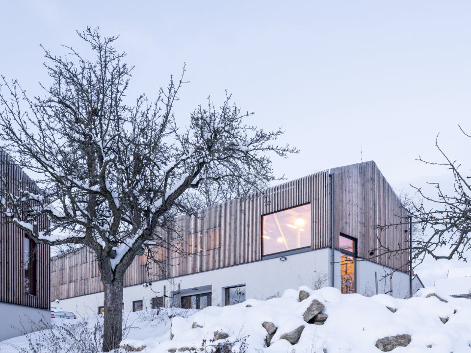 Krajina, stromy, hospodaření a řemeslo. Palírna Dlabka.