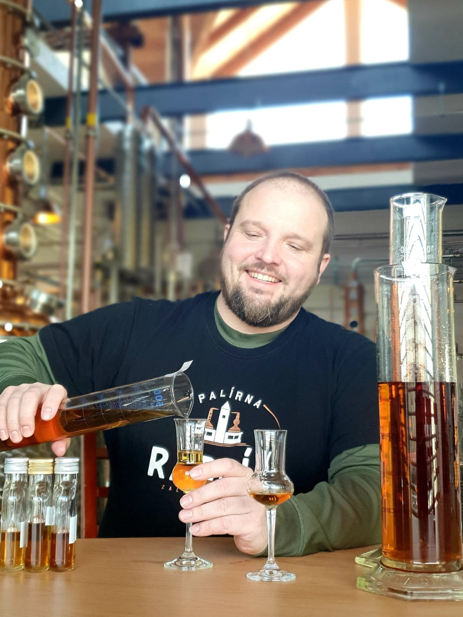 Palírna Radlík Radlík Vínovice z dubového sudu 43% 0,5l