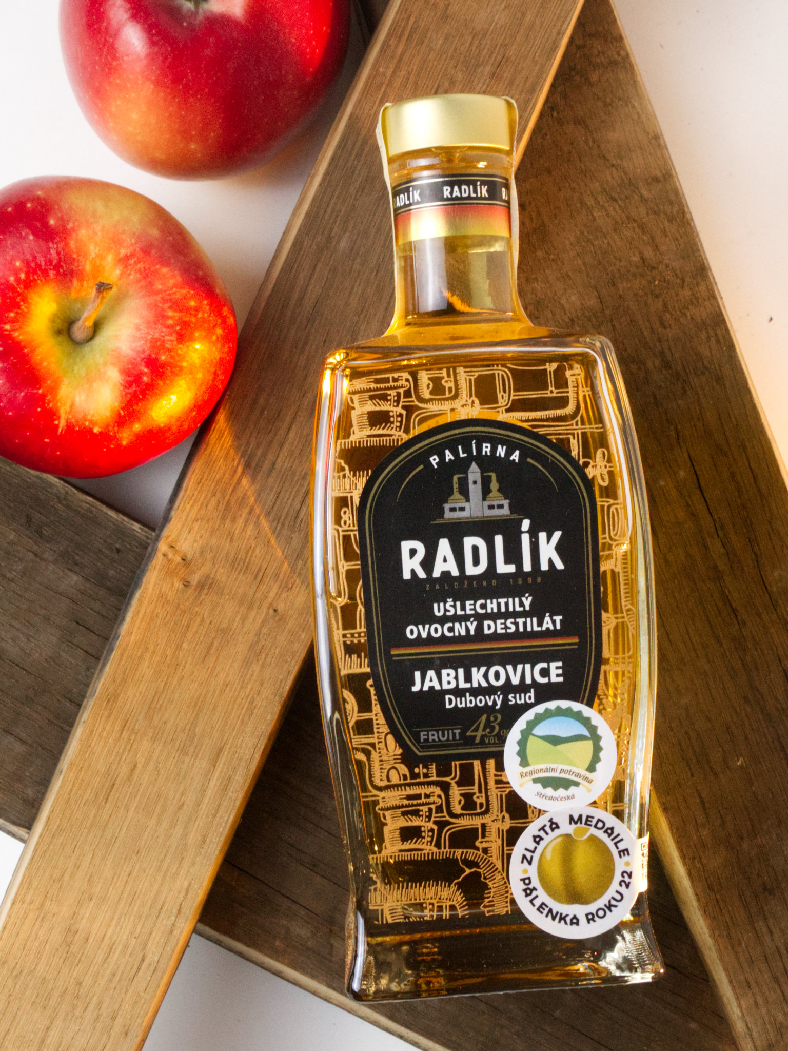 Palírna Radlík Radlík Jablkovice z dubového sudu 43% 0,5l