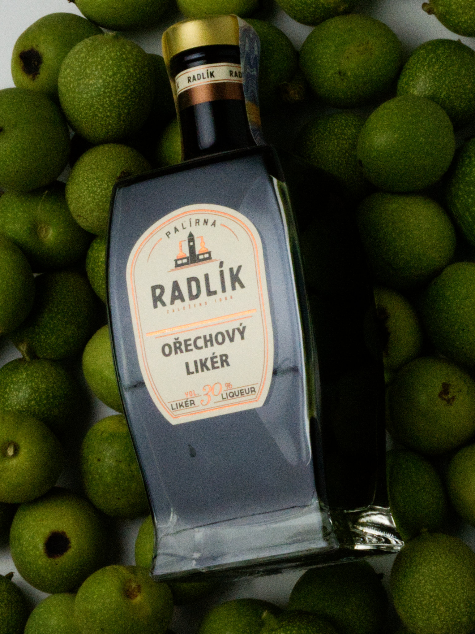 Palírna Radlík Radlík Ořechový likér ve vínovici 30% 0,5l