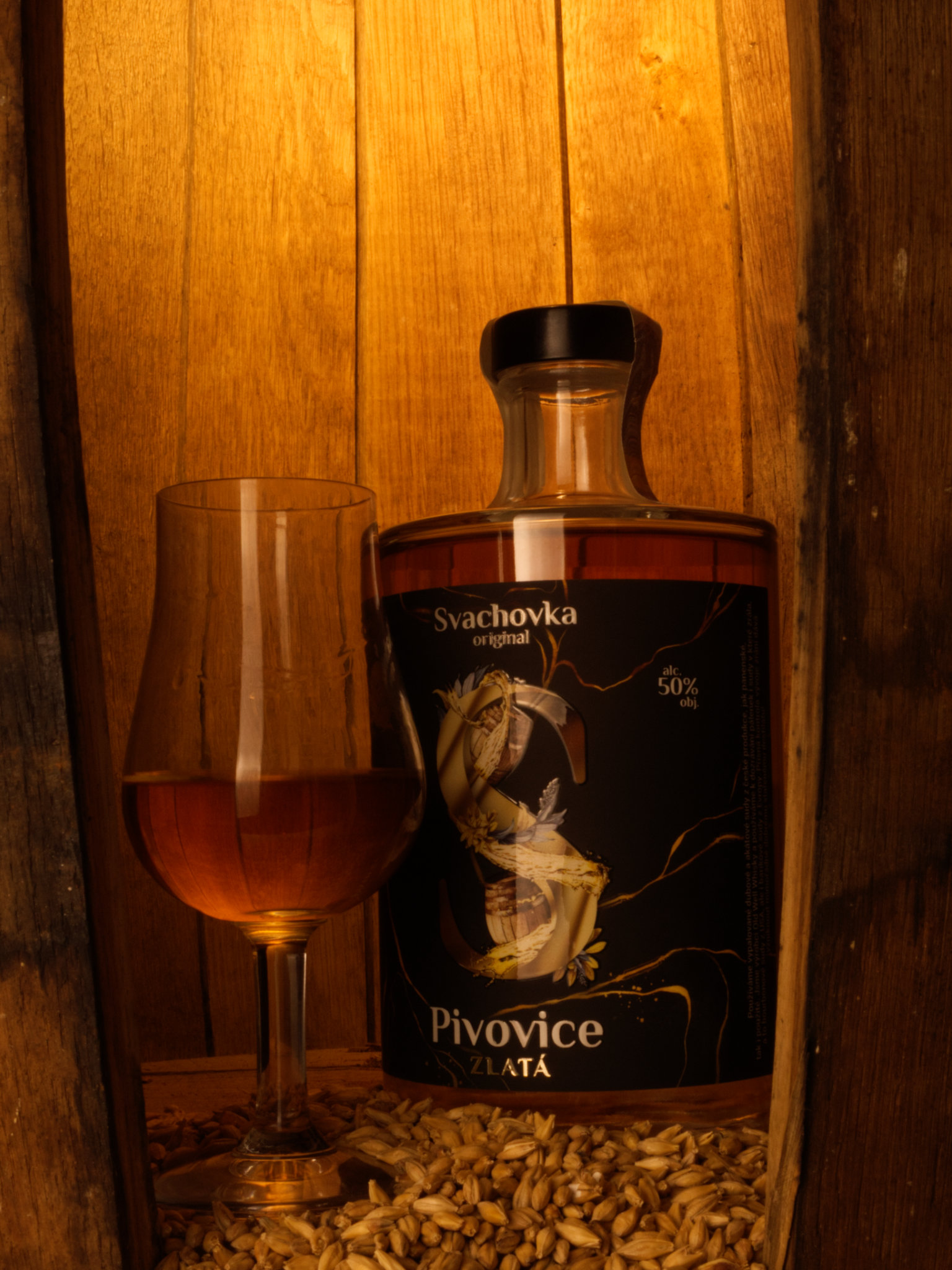 Destilérka Svach (Svachovka) Zlatá Pivovice (Bourbon) Svach 43% 0,5l