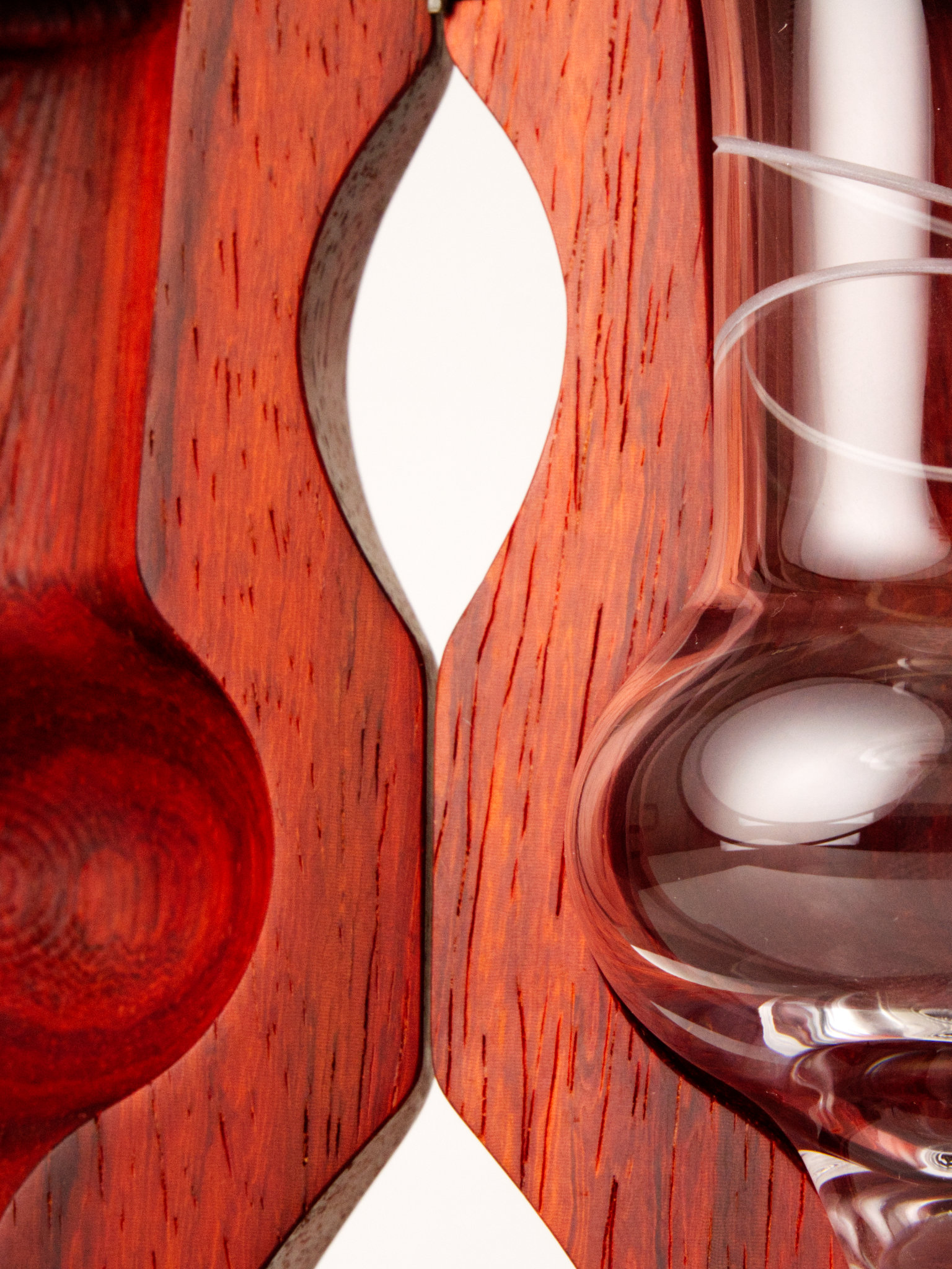 Hcrystal Luxusní dřevěné pouzdro se skleničkou – Tvarovaný Africký padouk