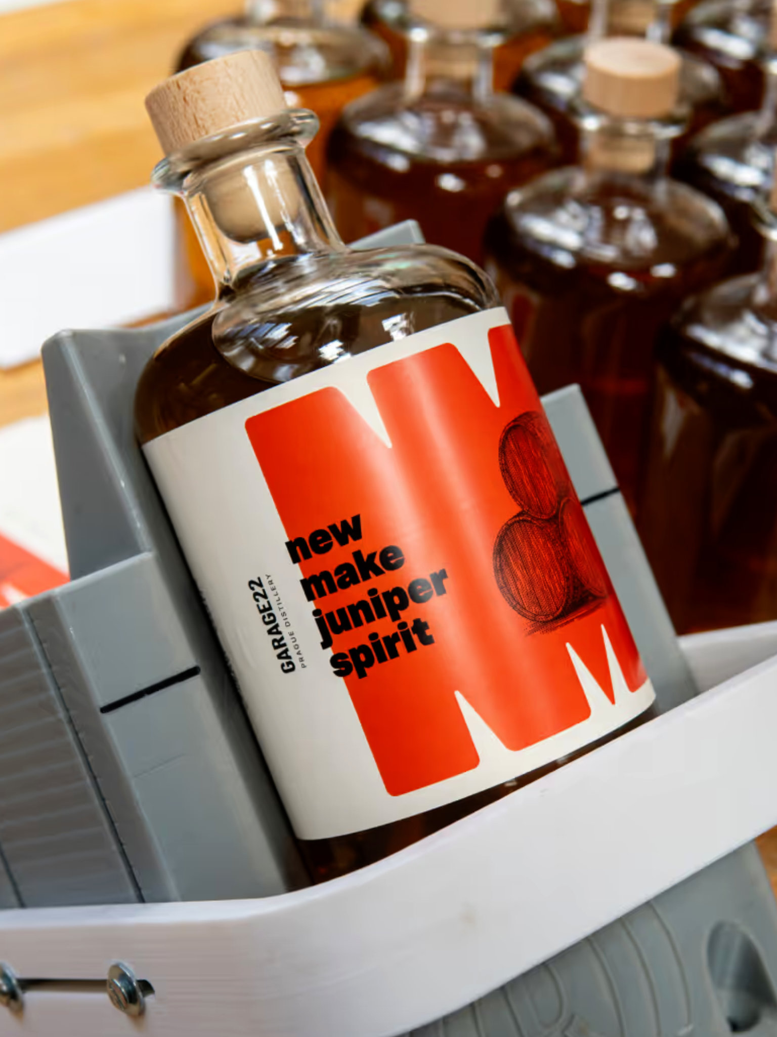 Garage22 New Make Juniper Spirit 42% 0,5l (obrázek 3)