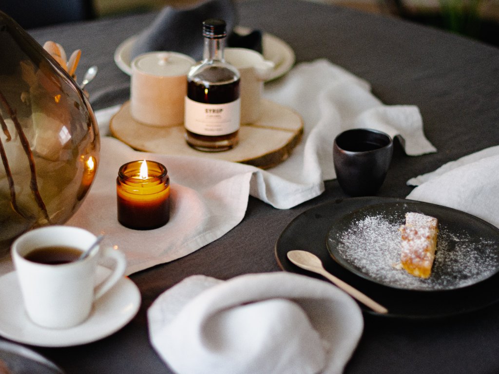 Tischläufer Frostgrau