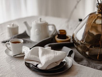 Table Runner Mysterious Anthracite