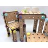 Stavebnice Li&Neli - Stoleček a židličky pro panenky